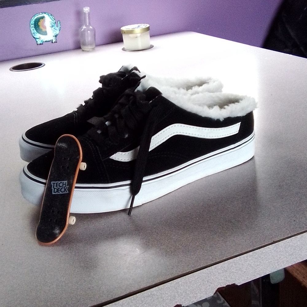 Van's Faux Fur Lined Old Skool